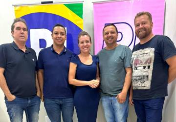 Flávia e Tião se reúnem com líderes partidários para alinhar futura gestão em Várzea Grande