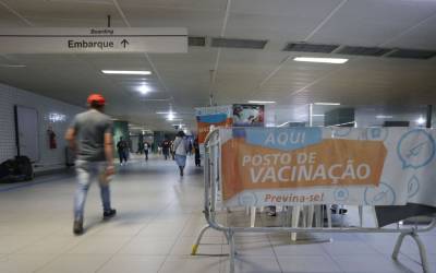 Saúde nega desabastecimento generalizado de vacinas no Brasil